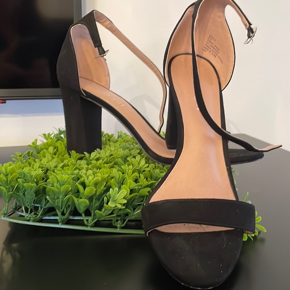 Steve Madden heels 8.5 - Picture 3 of 6